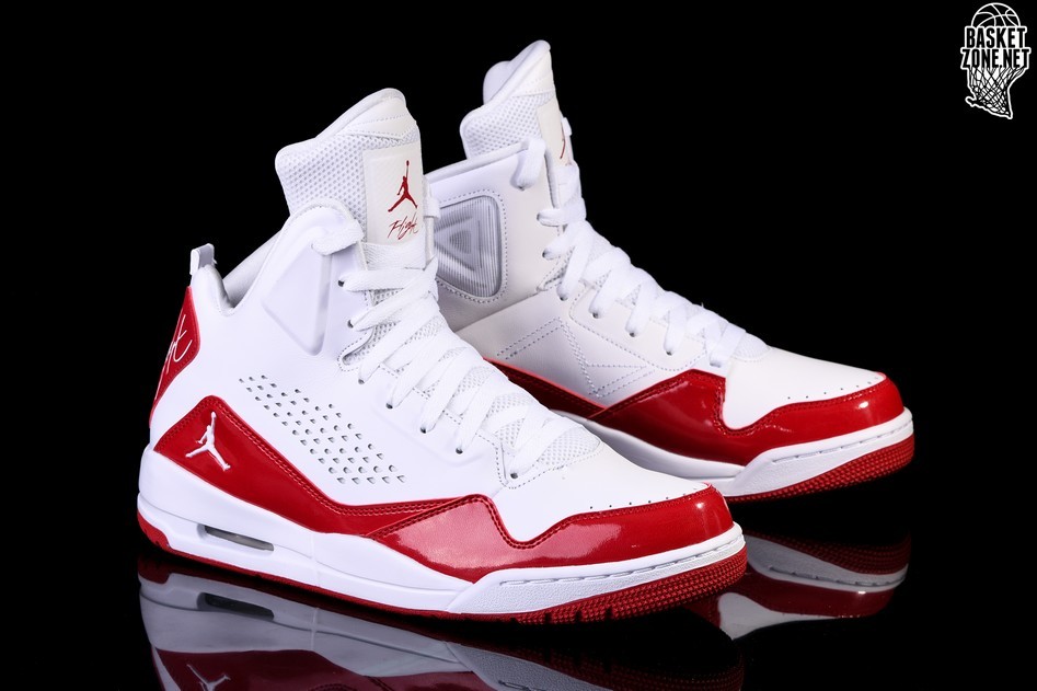 Джорданы кроссовки высокий. Nike Air Jordan SC-3. Nike Air Jordan Red White. Nike Jordan White Red. Nike Air Jordan 2011 White Red.