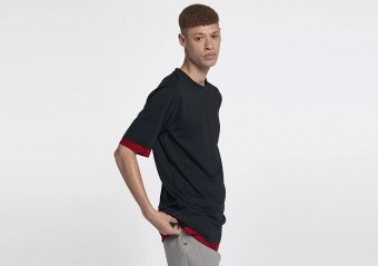 NIKE AIR JORDAN SPORTSWEAR TECH SHORT-SLEEVE TOP BLACK