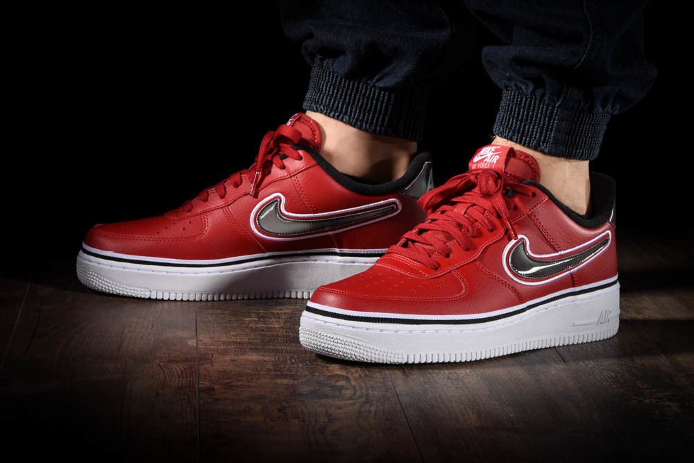 Nike Air Force 1 '07 LV8 1 Red / 10