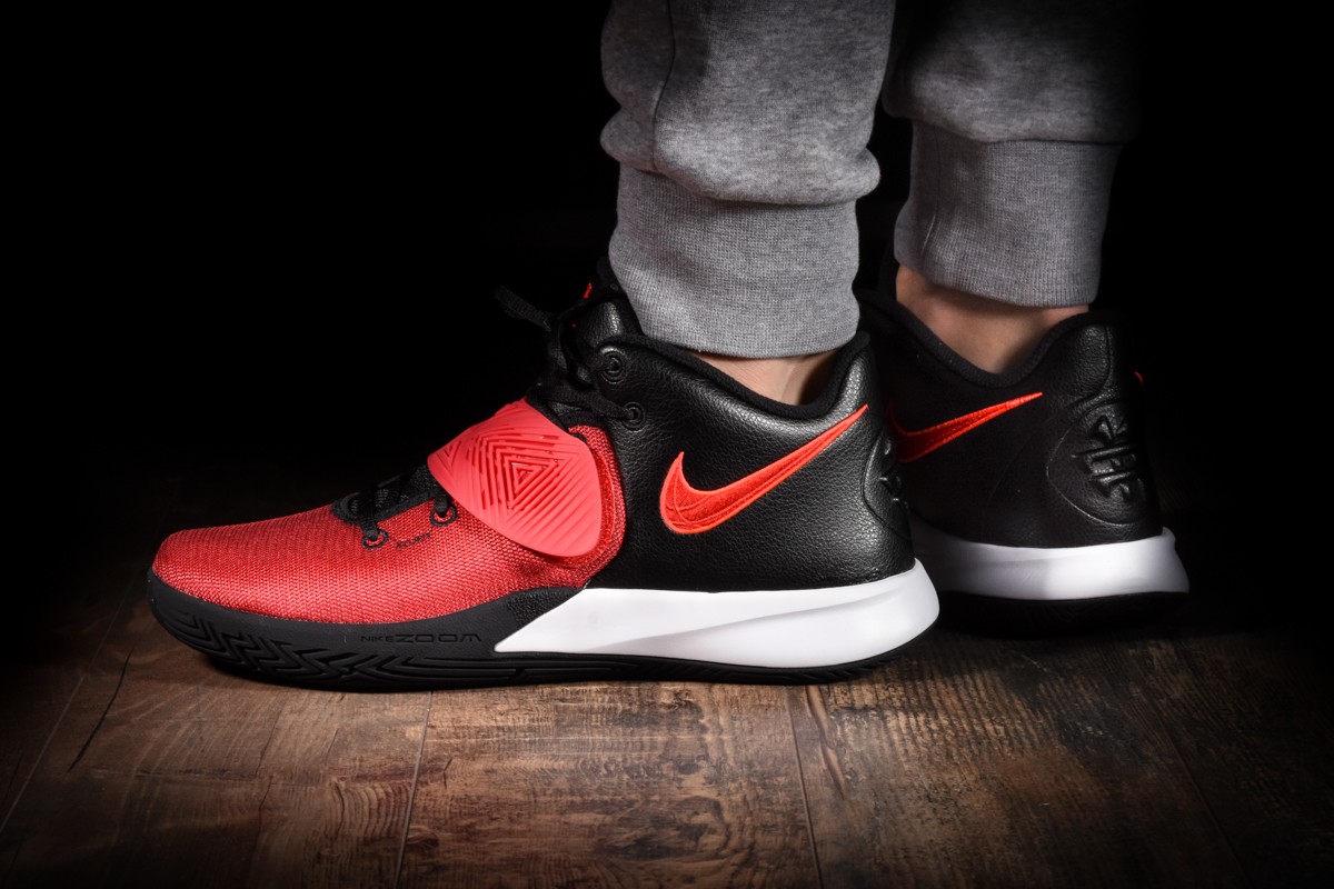 nike kyrie flytrap red