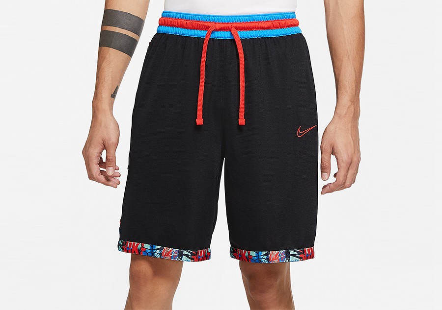 short dna nike