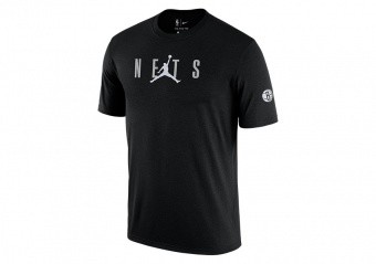 NIKE NBA BROOKLYN NETS COURTSIDE STATEMENT TEE BLACK