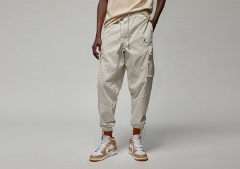 NIKE AIR JORDAN STATEMENT ESSENTIALS UTILITY PANTS LIGHT OREWOOD BRN